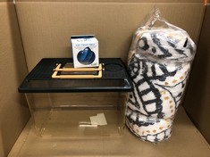 QUANTITY OF ITEMS TO INCLUDE CATIT TREAT BALL, BLUE: LOCATION - A RACK