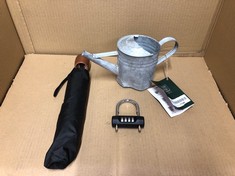 QUANTITY OF ITEMS TO INCLUDE FALLEN FRUITS ALTZINK GIESSKANNE 0,75 LITER WATERING CAN, GREY (ZINC), 22.8 X 10.6 X 12.4 CM: LOCATION - B RACK