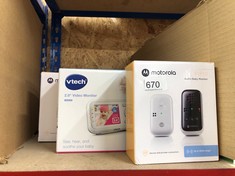 QUANTITY OF ITEMS TO INCLUDE MOTOROLA NURSERY PIP10 AUDIO BABY MONITOR - LONG RANGE, SECURE & PRIVATE CONNECTION, VOLUME CONTROL, ALERT DETECTION LIGHT, PORTABLE PARENT UNIT: LOCATION - E RACK