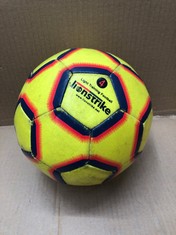 QUANTITY OF SPORTS & EXERCISE ITEMS TO INCLUDE IONSTRIKE SIZE 4 YELLOW FOOTBALL : LOCATION - E