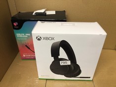 QUANTITY OF  ITEMS TO INCLUDE XBOX WIRELESS HEADSET FOR XBOX SERIES X|S, XBOX ONE, AND WINDOWS 10 DEVICES: LOCATION - H