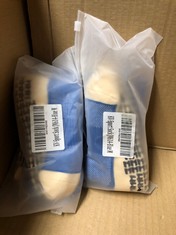 15 X 2 PACK BLUE SPORTS SOCKS SIZE M: LOCATION - SIDE TABLES