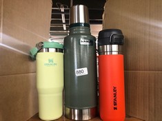 QUANTITY OF SPORTS & EXERCISE ITEMS TO INCLUDE STANLEY QUICK FLIP STAINLESS STEEL WATER BOTTLE 0.71L - KEEPS COLD FOR 12 HOURS - KEEPS HOT FOR 7 HOURS - LEAKPROOF - BPA-FREE THERMOS - DISHWASHER SAFE