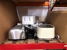 QUATITY OF TOASTERS TO INCLUDE PIFCO 4 SLICE TOASTER: LOCATION - RACK 2(COLLECTION OR OPTIONAL DELIVERY AVAILABLE)