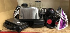 QUANTITY OF ASSORTED KITCHEN ITEMS TO INCLUDE DOLCE GUSTO COFFEE MACHINE: LOCATION - BACK RACK(COLLECTION OR OPTIONAL DELIVERY AVAILABLE)