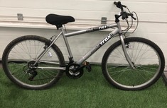 TRAX TR1 GENTS MOUNTAIN BIKE, 20" FRAME 12.5" WHEELS 21 SPEED MICRO SHIFT GEARS: LOCATION - MIDDLE FLOOR(COLLECTION OR OPTIONAL DELIVERY AVAILABLE)