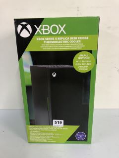 XBOX SERIES X REPLICA DESK FRIDGE THERMOELECTRIC COOLER