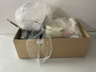 BOX OF ASSORTED KITCHEN APPLIANCES