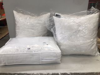 QTY OF 7 TOG DUVET AND PILLOW SET