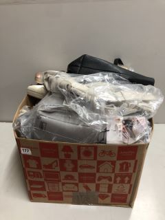 BOX OF WOMEN'S BAGS