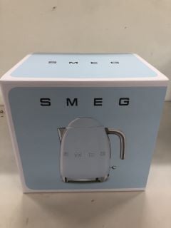 SMEG KETTLE