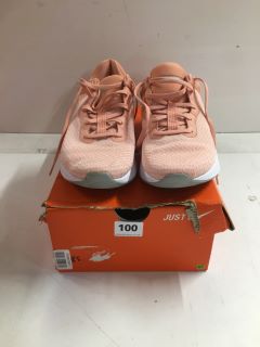 PAIR OF NIKE WOMENS REACT MILER 3 TRAINERS - SIZE UK 6