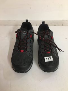 PAIR OF COLUMBIA WALKING BOOTS IN BLACK - SIZE UK 8