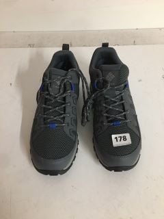 PAIR OF COLUMBIA WALKING BOOTS IN GREY - SIZE UK 9