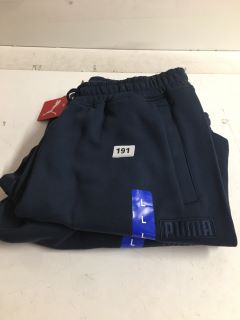 2 X PAIRS OF PUMA JOGGER SHORTS IN NAVY - SIZE L