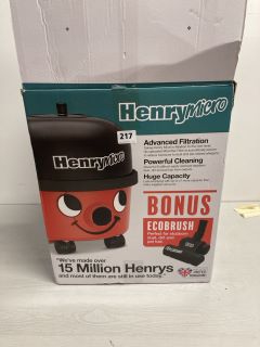 HENRYMICRO NUMATIC VACUUM CLEANER