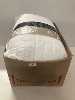 BOX OF ASSORTED PILLOWS