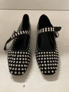 SAM EDELMAN GEM MARY JANE FLATS SIZE 8.5