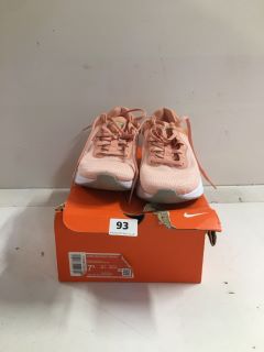 PAIR OF NIKE WOMENS REACT MILER 3 TRAINERS - SIZE UK 5