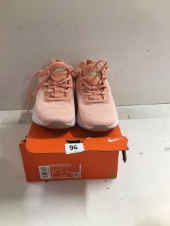 PAIR OF NIKE WOMENS REACT MILER 3 TRAINERS - SIZE UK 5