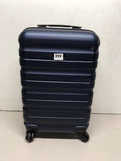 HARDSHELL SPINNER SUITCASE