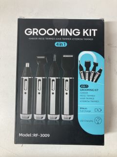 GENTS 4 IN 1 GROOMING SET