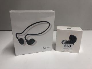 2 X ITEMS INC PRO AIR HEADPHONES