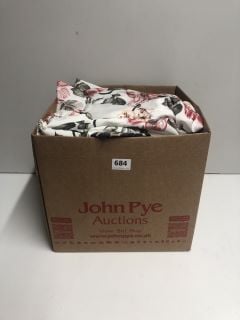 A BOX OF ASSORTED MEN'S AND WOMEN'S CLOTHING