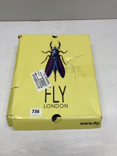 FLY LONDON BOOTS SIZE 5