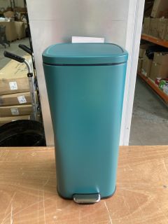 TURQUOISE SINGLE COMPARTMENT BIN