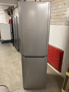 HOTPOINT FREESTANDING FRIDGE FREEZER MODEL: FSFL58G