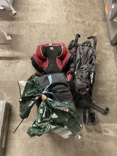 3 X ASSORTED ITEMS INCL. KIDDY CRUISER FIX PRO BABY SEAT