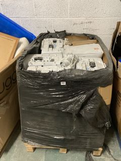 PALLET OF ASSORTED ITEMS INCL. HP PRINTERS