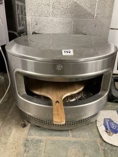 SOLO STOVE OUTDOOR PIZZA OVEN