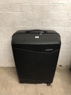 AMERICAN TOURISTER SUITCASE