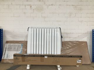 MULTIPLE ITEMS TO INCLUDE HAMILTON CURVED RADIATOR DELONGHI HEATER AND A GARDEBRUK WOOD SAWHORSE