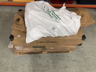 PALLET OF ITEMS TO INCLUDE A NIKA CHANGING UNIT