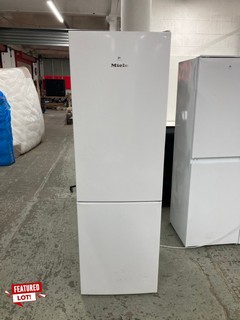 MIELE FRIDGE FREEZER MODEL: KD4172EWS RRP: £749