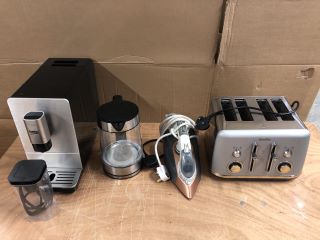 QTY OF KITCHEN ITEMS INC BREVILLE TOASTER