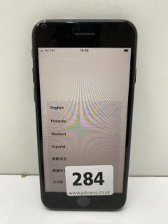 APPLE IPHONE SE 64GB SMARTPHONE IN BLACK: MODEL NO A2275 (DAMAGED TO BACK)  [JPTN40393]