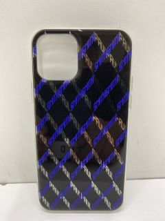 PAUL SMITH CASE IPHONE 11PRO GEO,50% RESIN 32% POLYCARBONATE 18% THERMOPLASTIC POLYURETHANE