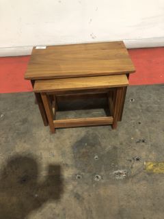 OAK 2 PIECE NEST OF TABLES, W56 X D33 X H42CM