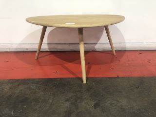 MEDIUM OAK ERCOL PEBBLE COFFEE TABLE, H- 43CM W- 90CM D- 62CM