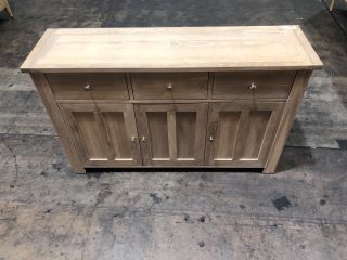 WILLIS AND GAMBIER MAPLE LARGE SIDEBOARD 3 DRAWER AND 3 CUPBOARD ,H- 85CM W- 140CM D- 40CM