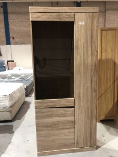 LEPE 3 DOOR GLAZED TALL UNIT, H-196CM W- 86CM D- 38CM, RRP £399.00