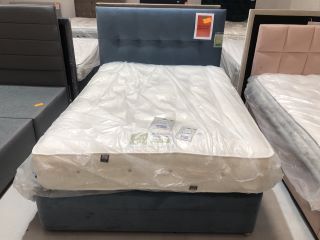 KING SIZE YARMOUTH BLUE DEEP FIRM EDGE SPRUNG 2 DRAWER DIVAN SET AND HEADBOARD TO INCLUDE YARMOUTH 5000 MATTRESS, RRP £3798 H- 138CM( WITH HEADBOARD) W- 148CM D- 202CM