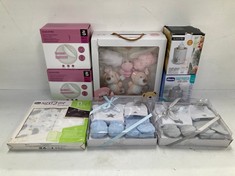 8 X BABY ITEMS VARIOUS BRANDS AND MODELS INCLUDING SET OF 5 PIECES OF COTTON 0/6 MONTHS - LOCATION 30B.