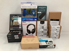 17 X TECHNOLOGY ITEMS VARIOUS MAKES AND MODELS INCLUDING ITENSE WIRELESS SPEAKER - LOCATION 18B.