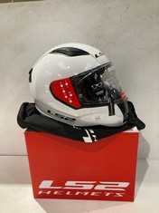 LS2, FULL FACE MOTORBIKE HELMET RAPID SOLID WHITE, L - LOCATION 11B.