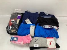 8 X SPORTSWEAR VARIOUS MAKES AND MODELS INCLUDING NAVY BLUE SWIMMING COSTUME PUMA L - LOCATION 39B.